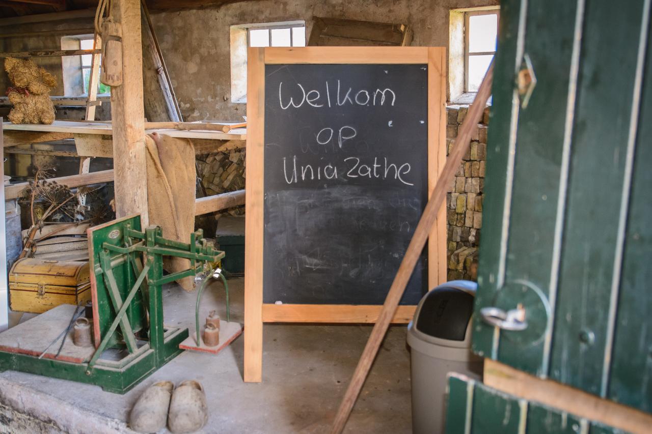 Unia Zathe Ee Exterior photo